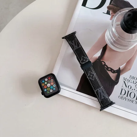 アップル ウォッチ バンド ブランド