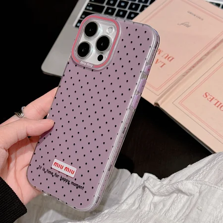 miumiu スマホケース