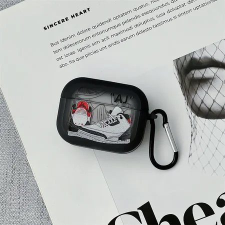 アディダス airpods ケース