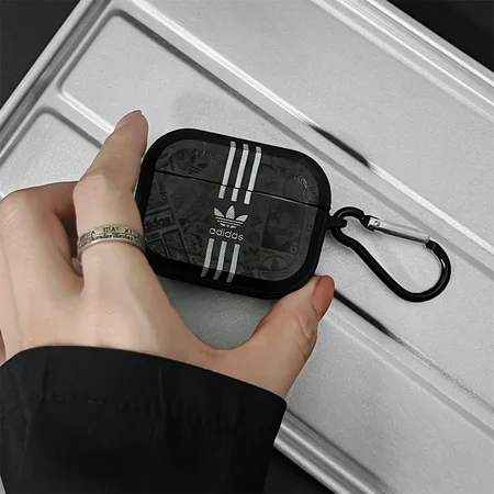 アディダス airpods ケース