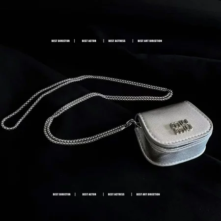 ミュウミュウ airpods ケース