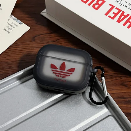 アディダス airpods ケース