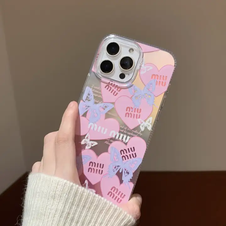  miumiu iphone16/15 pro ケース