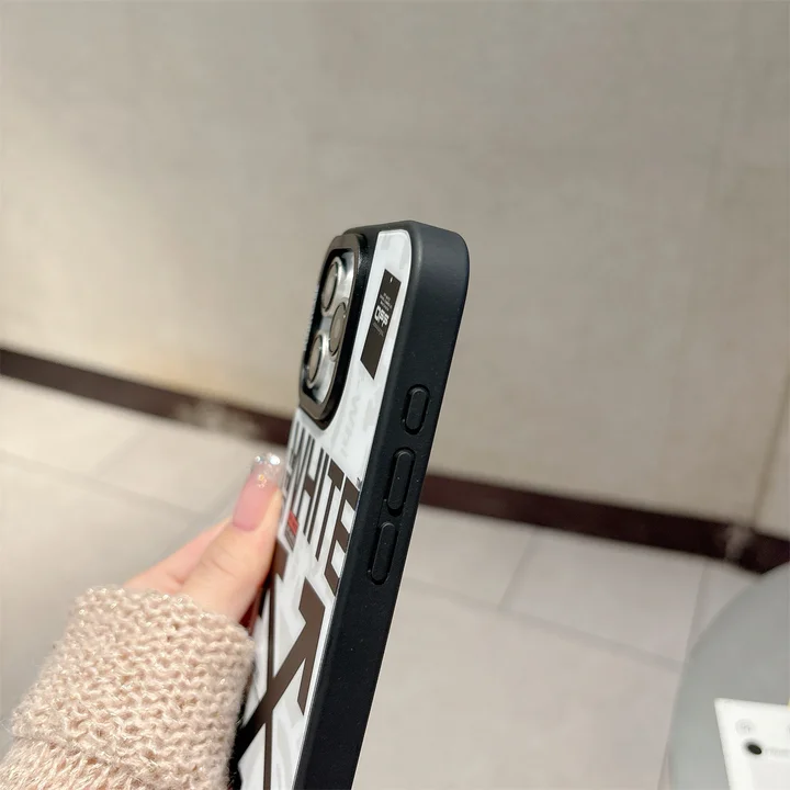  衝撃吸収 ケース
