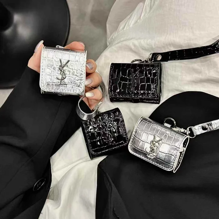 イヴサンローラン airpods ケース