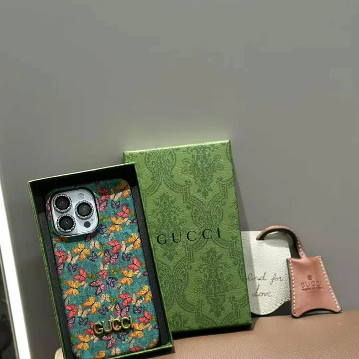 グッチ iphone16/15 pro ケース